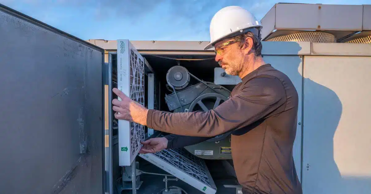 RTU winter inspection: filter replacement and airflow check