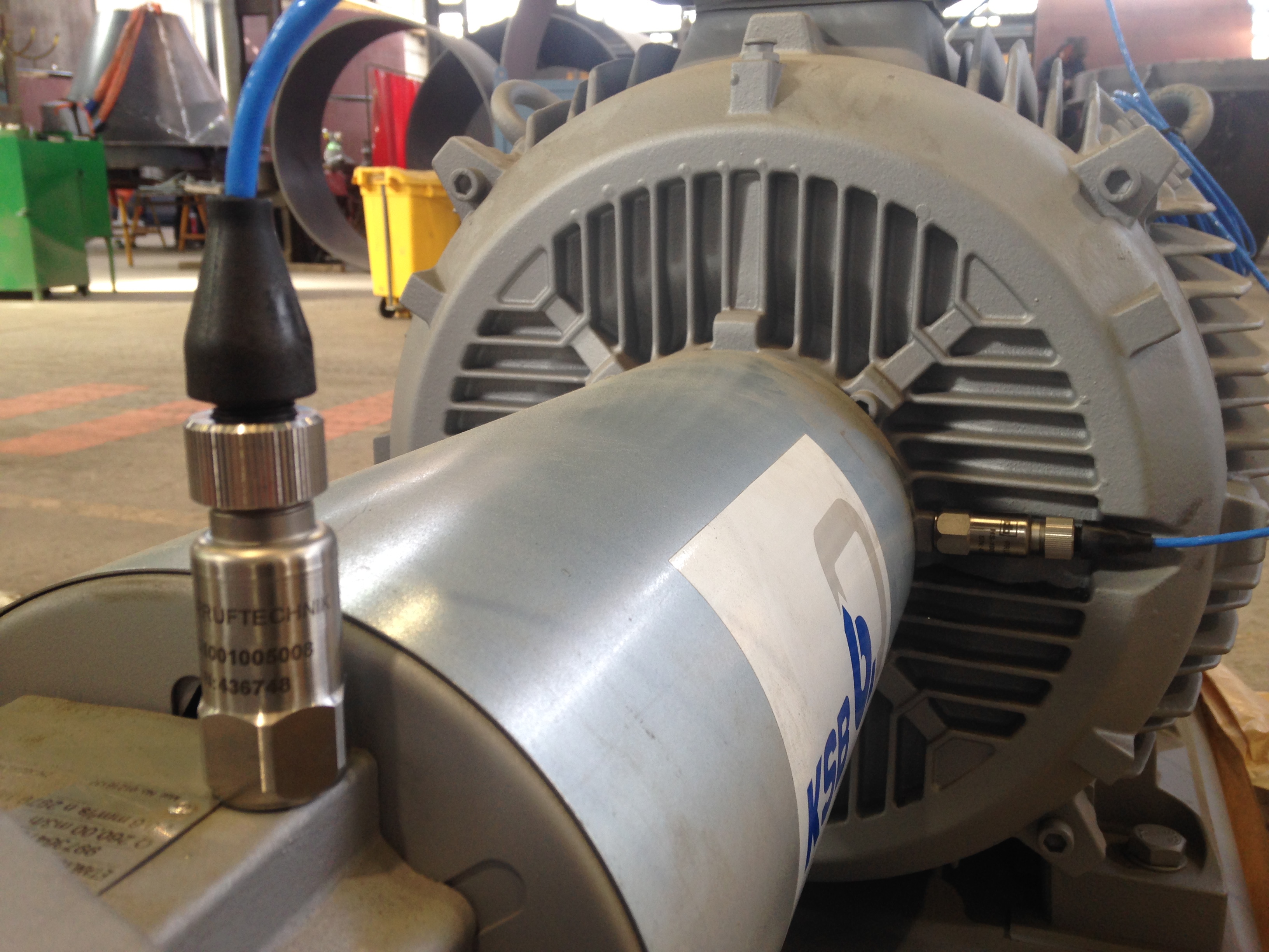 Vibration monitoring helps diagnose bearing wear and abnormal chiller compressor noise